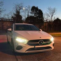 MERCEDES BENZ CLASSE A 180 D - AUTOMATIC ADVANCED