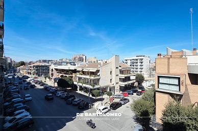 Appo con box in Via Lazio ang. Viale Trentino