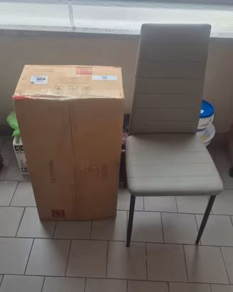 4 sedie nuove cucina in pelle beige chiaro