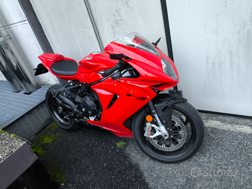 MV Agusta F3 800 Rosso