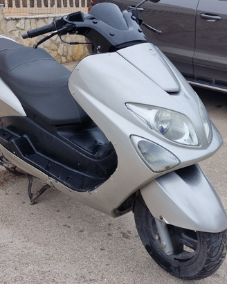 Yamaha majestic 125