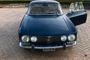Alfa Romeo Giulia GT veloce 2000