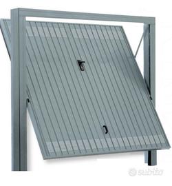 Porta basculante garage verde