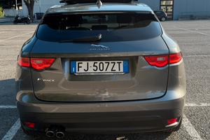 Jaguar F-Pace 2.0d 180cv