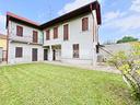 casa-indipendente-con-negozio-monolocale-giardin