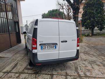 Mercedes benz vito