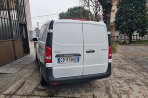 Mercedes benz vito