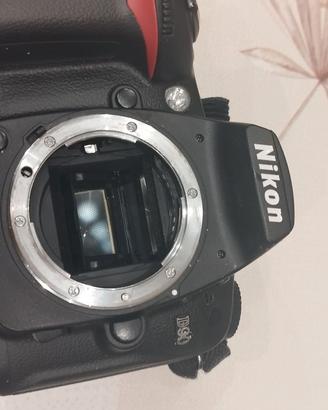 Nikon D90 + Obiettivo Nikon DX 18-105 VR – Ottime