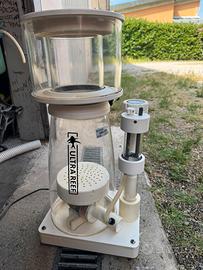 Skimmer ULTRA REEF UKS-200