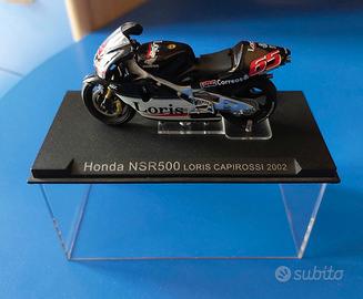 Modellino Honda NSR 500 Loris Capirossi 2002