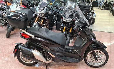 Piaggio Beverly 400
