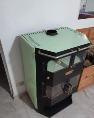 Stufa a legna Lincar 9 kw
