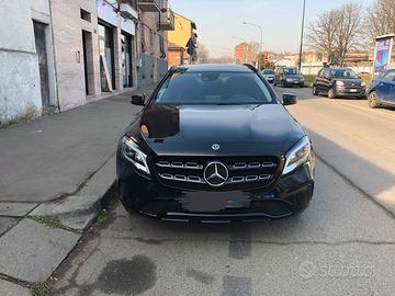 Mercedes gla 200 sport tetto apribile