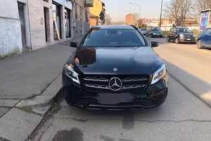 Mercedes gla 200 sport tetto apribile