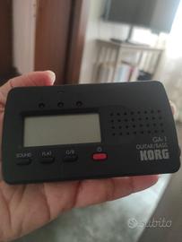 Accordatore a batterie KORG GA-1 per chitarra e ba