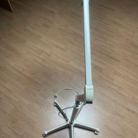 LAMPADA PER ESTETISTA CON LENTE DI INGRANDIMENTO C