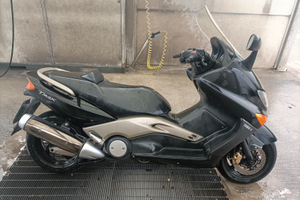 Yamaha t max