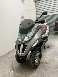 Piaggio MP3 Business 300