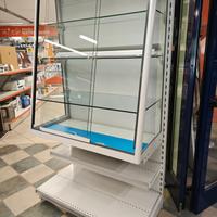 Vetrine, con illuminazione interna e chiave