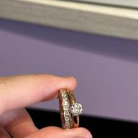 Anello fedina e solitario