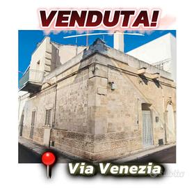 Casa indipendente con lastrico solare