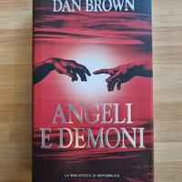 libro Angeli e Demoni di Dan Brown