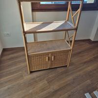 Mobile scaffale in vimini con ante