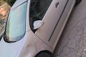 VOLKSWAGEN
Golf 5a serie ('03'-'10')
Golf 1.6 16V 