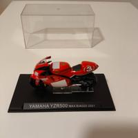 Modellino MotoGP Yamaha Max Biaggi numero 3