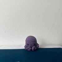 Portachiave Polpo viola all’uncinetto