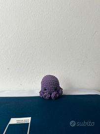 Portachiave Polpo viola all’uncinetto