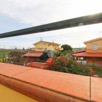PORZIONE DI BIFAMILIARE A BOTRICELLO