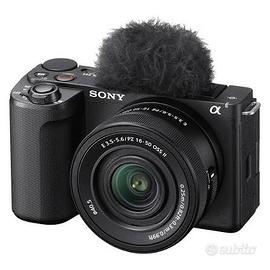 Sony ZV-E10 con 16-50mm II e 18-105mm F4 G OSS  - 