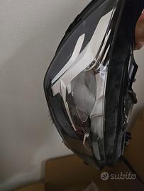 Coppia Fari Anteriori Peugeot 208 (dal 2019) 