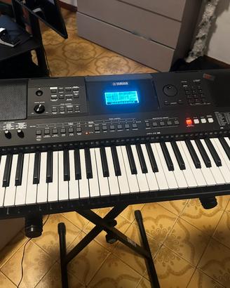 Pianola Yamaha usata una volta