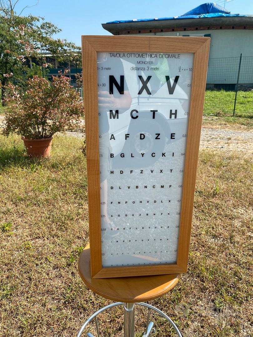 Tavola optometrica luminosa vintage - Collezionismo In vendita a Novara