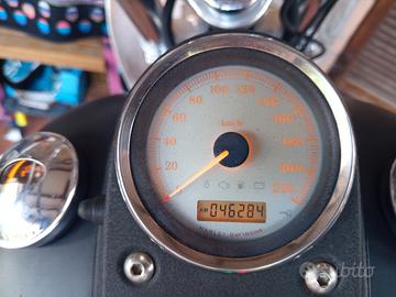 Moto Harley Davidson street bob 2008