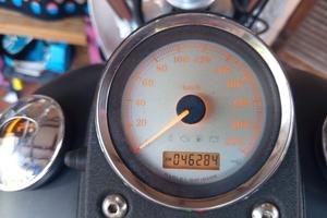 Moto Harley Davidson street bob 2008