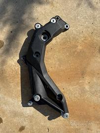 Supporto telaio sinistro aprilia dorsoduro
