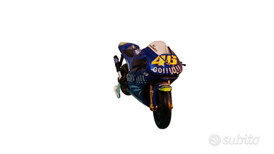 Modellino   1:18  Yamaha YZR-M1 Valentino Rossi