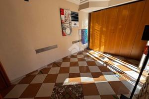 NEGOZIO A MUGNANO DI NAPOLI