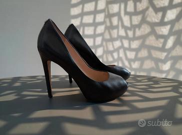 Scarpette Guess in Pelle Nero taglia 39