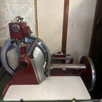 Affettatrice Vintage a Volano “Ironweed”