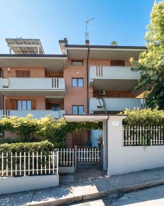 ZONA MONTAGNOLA: Meraviglioso Duplex vista Mare