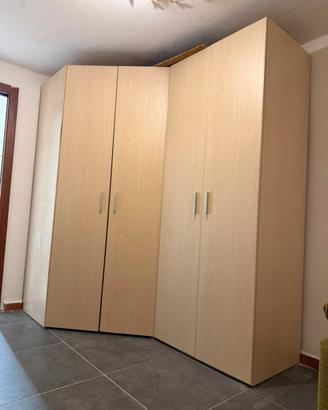 Armadio a 6 ante + cabina