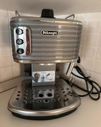 Macchina da Caffè DeLonghi Scultura ECZ351