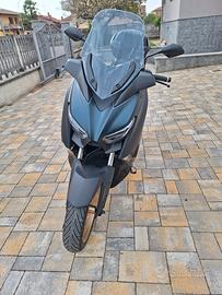 Scooter Xmax300 Tech 