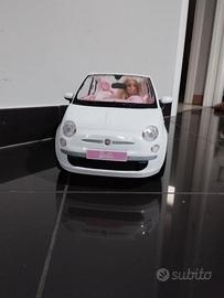 macchina 500 di Barbie 