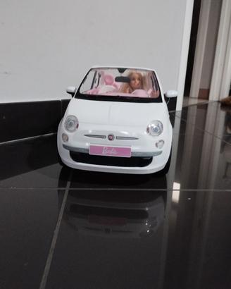 macchina 500 di Barbie 