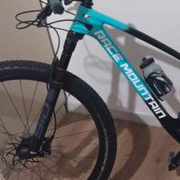 MTB full telaio carbonio